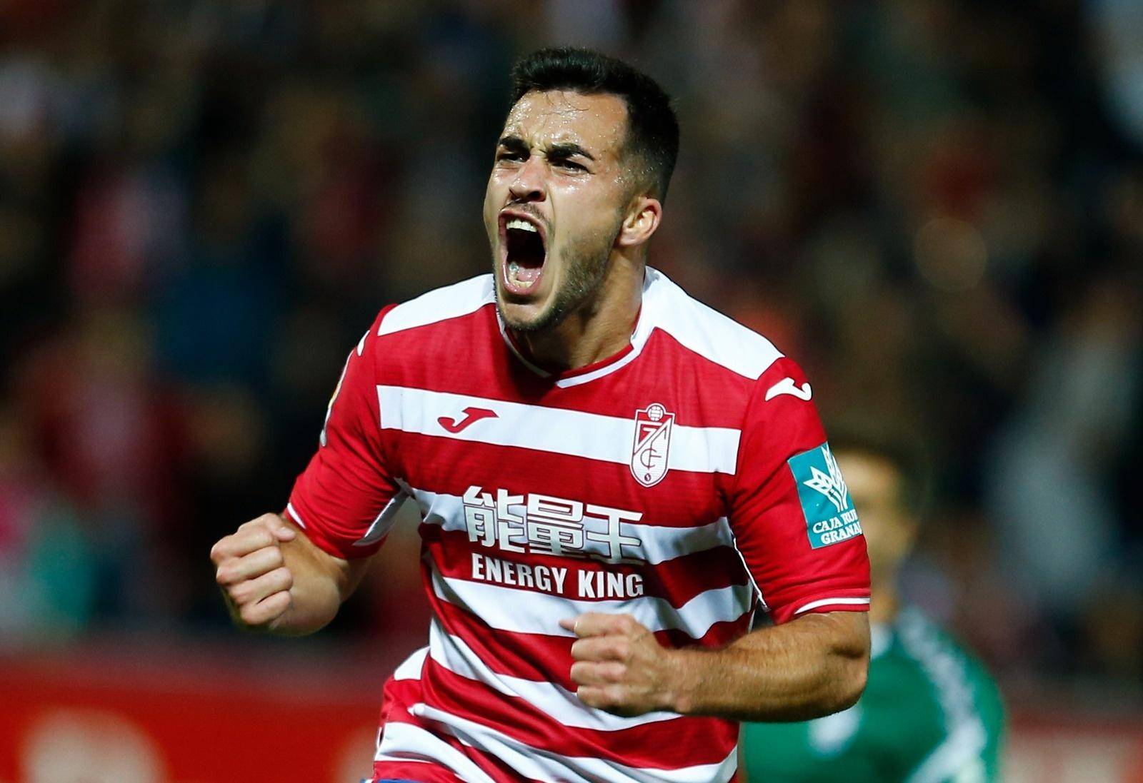 底特律活塞训练开放日，窗口期遗憾出局引欢呼，西甲在即，赛程密集仍需轮换的简单介绍